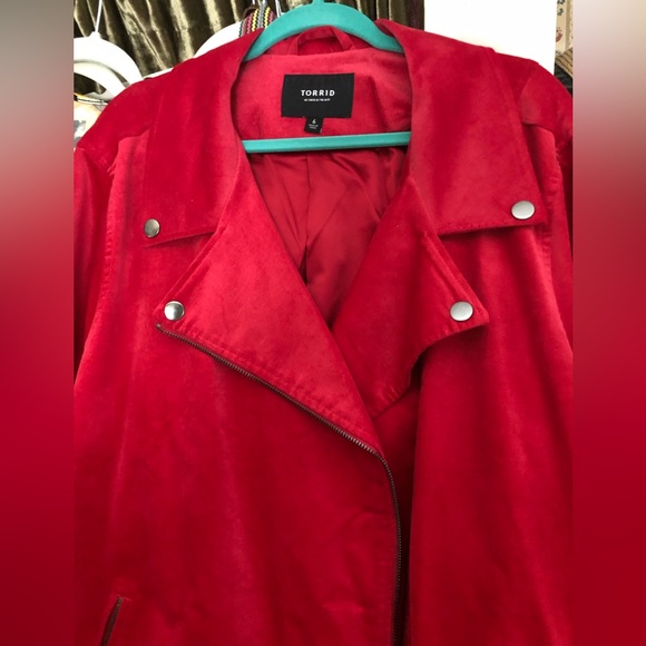Torrid NWT Velveteen Jester Red Moto Jacket plus size 6x (30) - Picture 6 of 15